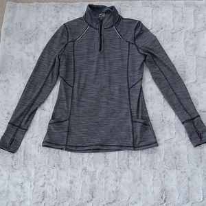 Everlast black white striped athletic zip poly/spandex shirt. Size M.